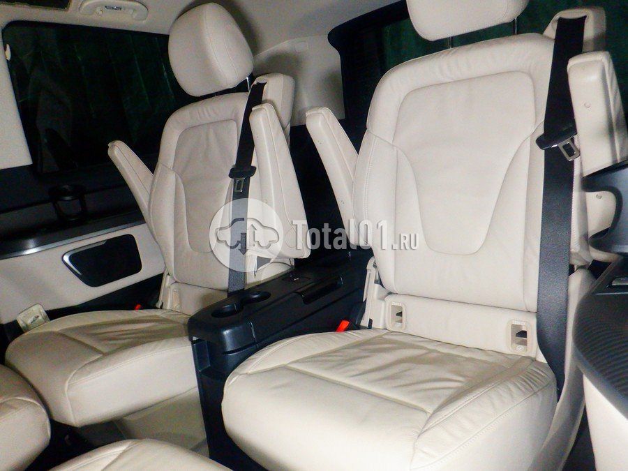 Фото Mercedes-Benz V-класс 80