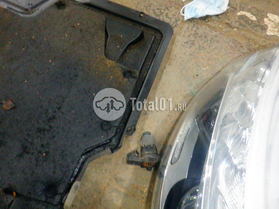 Фото Mercedes-Benz V-класс 440