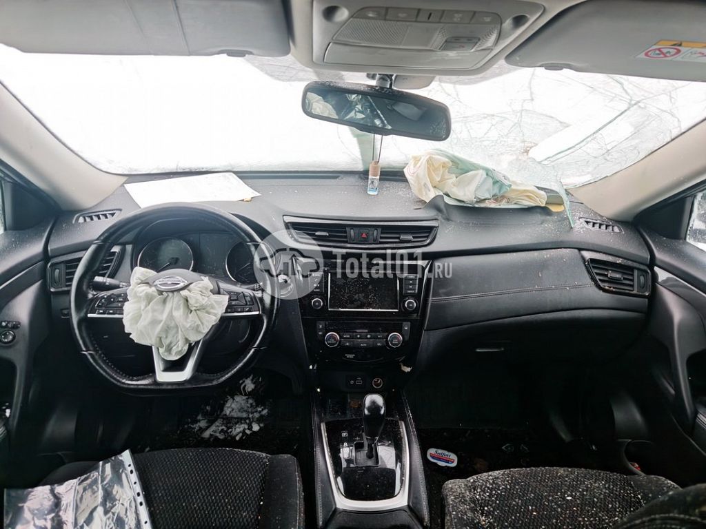 Фото Nissan X-Trail 180