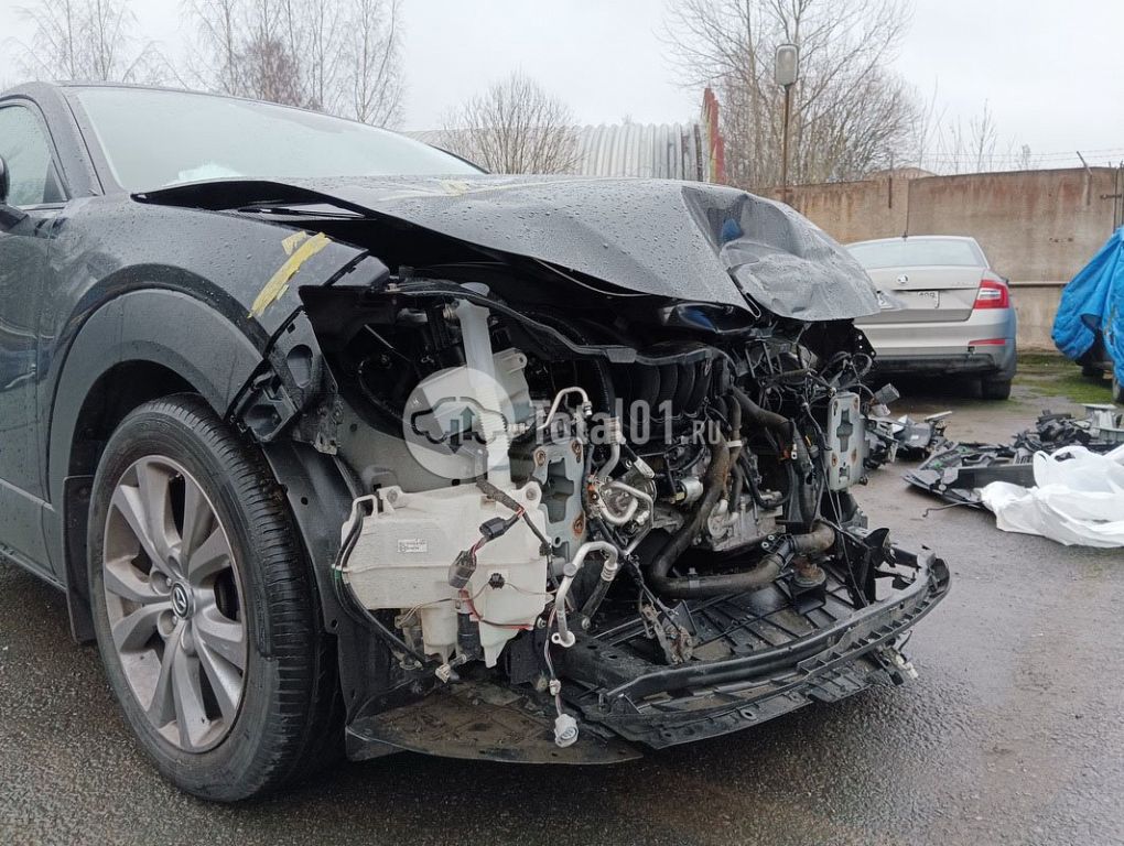 Фото Mazda CX-30 12