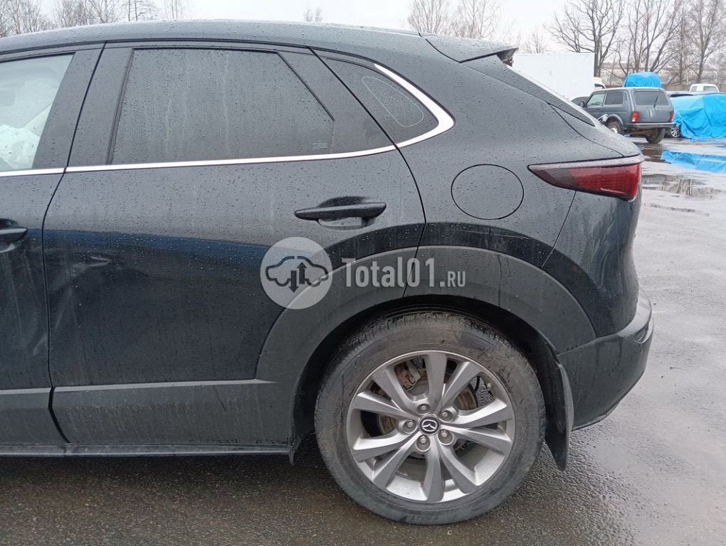 Фото Mazda CX-30 28