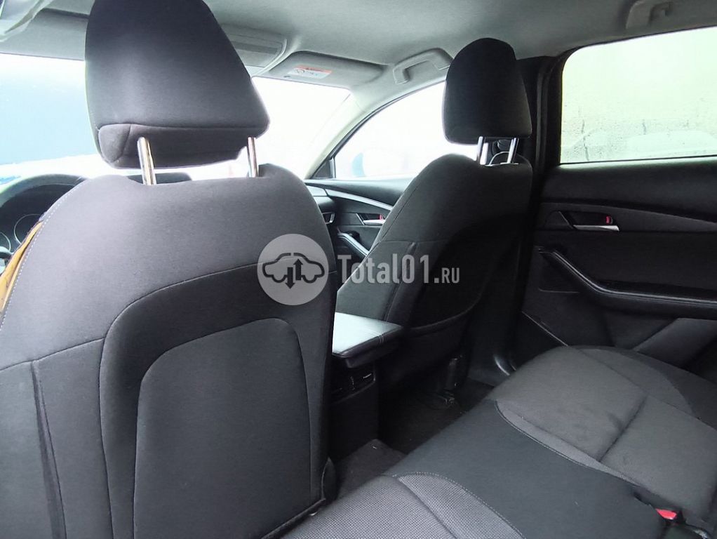 Фото Mazda CX-30 94