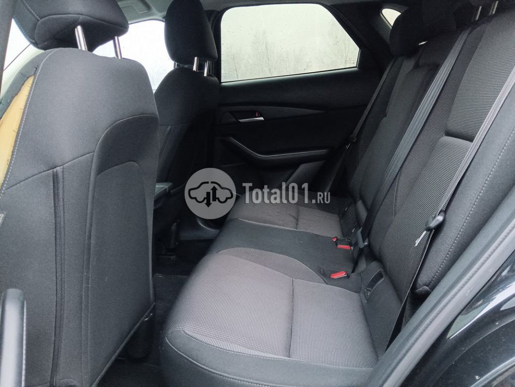 Фото Mazda CX-30 96