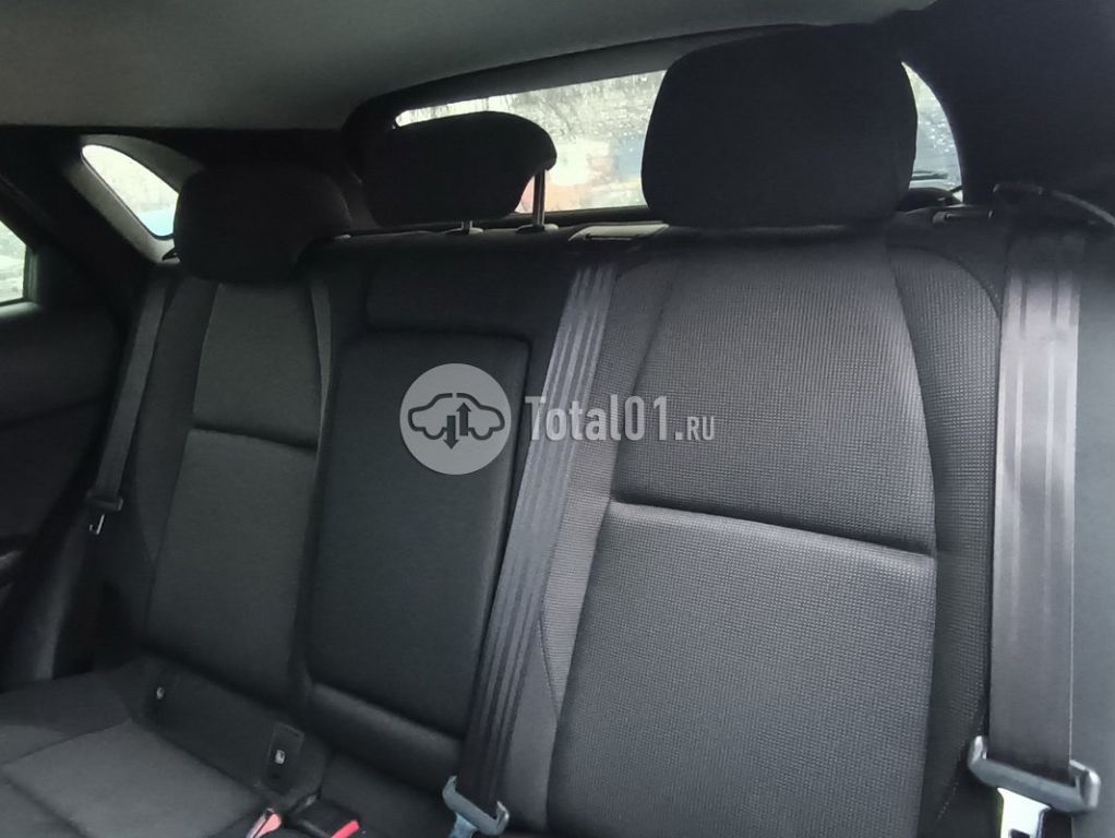 Фото Mazda CX-30 98