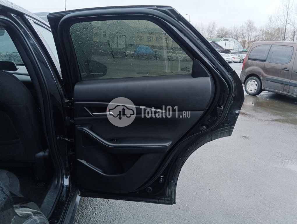 Фото Mazda CX-30 122