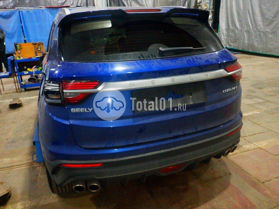 Фото Geely Coolray 14