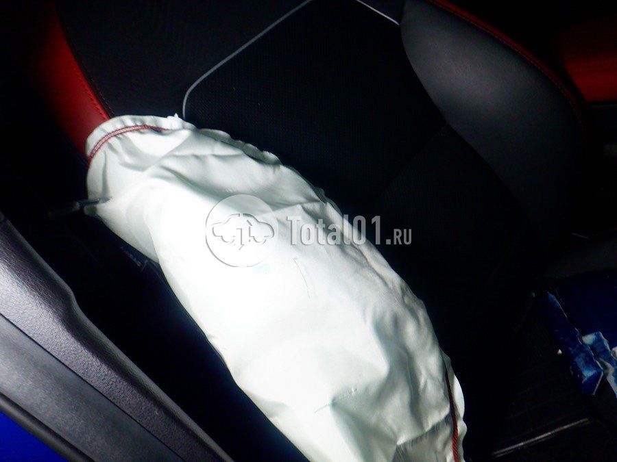 Фото Geely Coolray 32