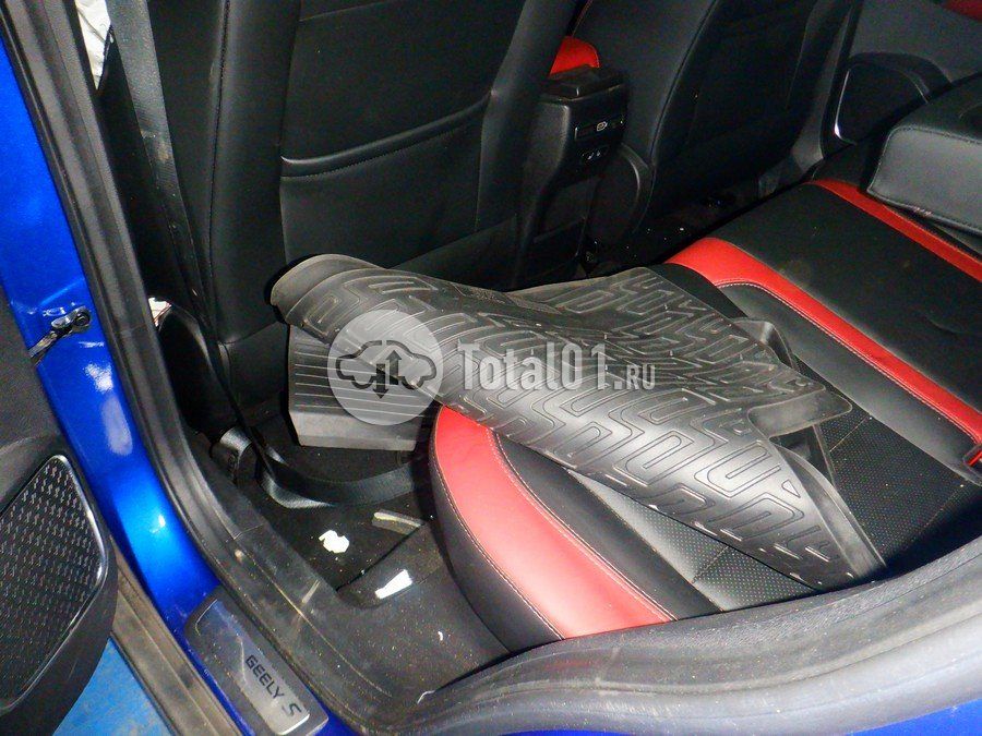 Фото Geely Coolray 90