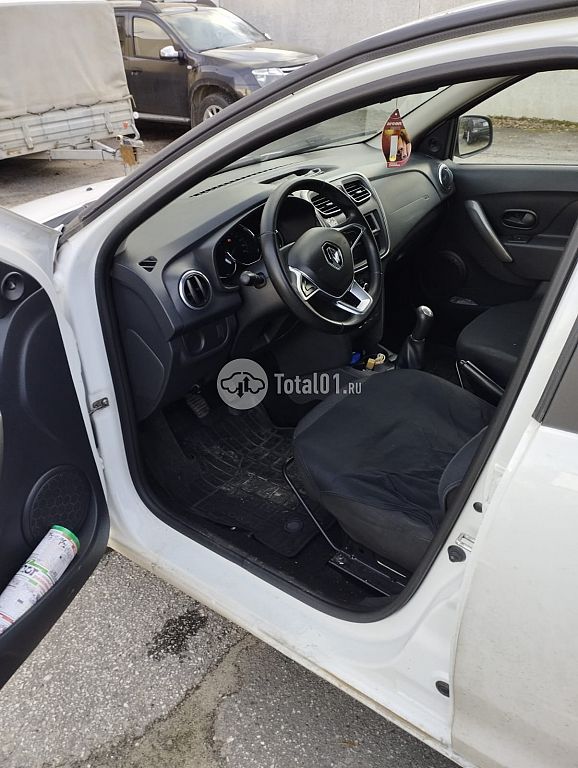 Фото Renault Logan 36