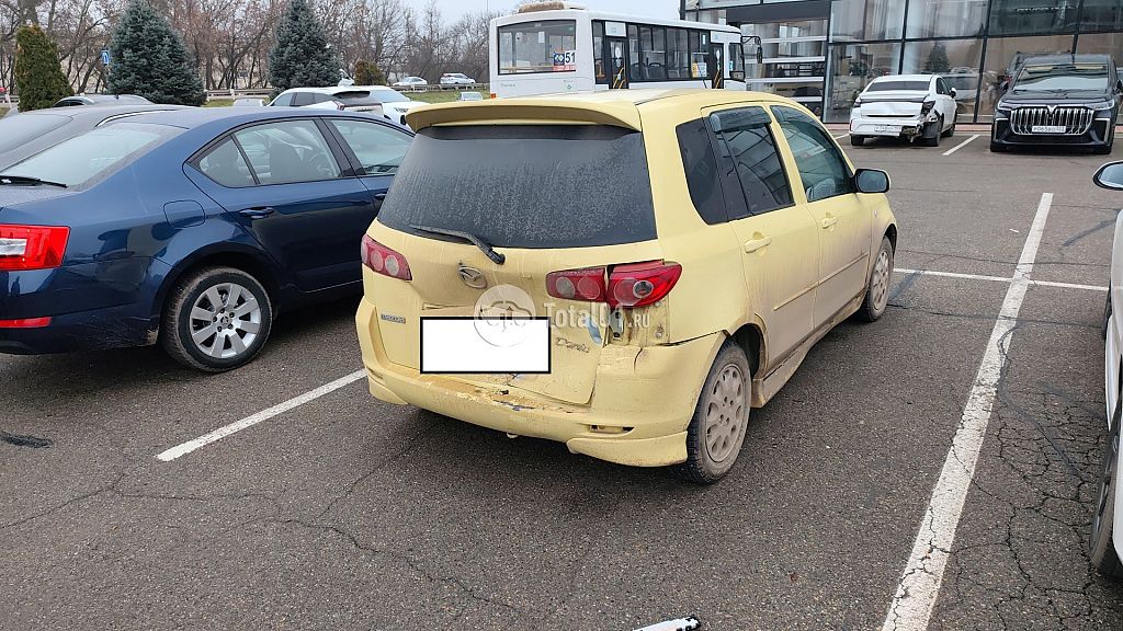 Фото Mazda Demio 2