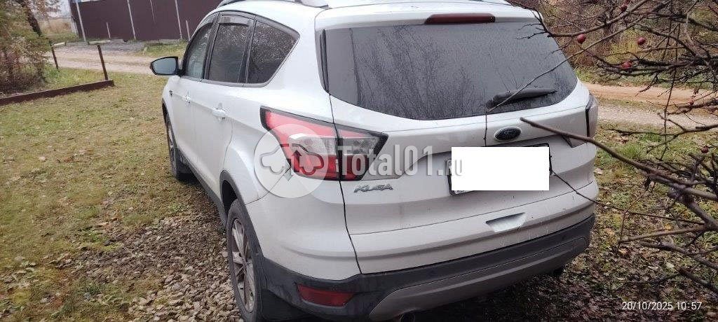 Фото Ford Kuga 38