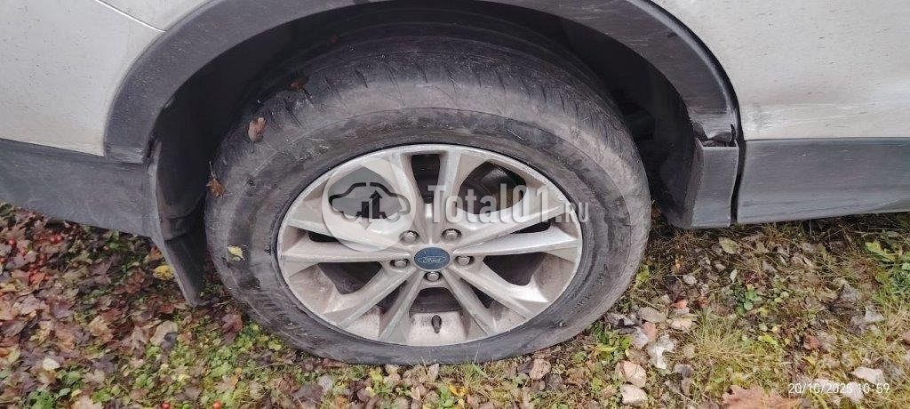 Фото Ford Kuga 54