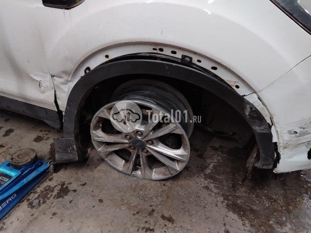 Фото Ford Kuga 200