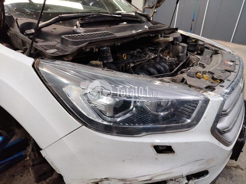 Фото Ford Kuga 320