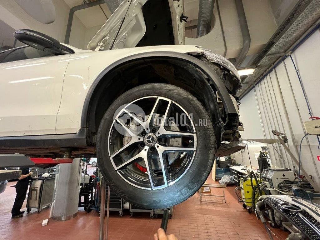 Фото Mercedes-Benz GLC-класс 228