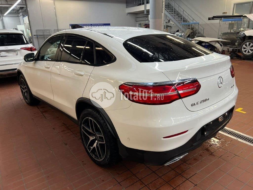 Фото Mercedes-Benz GLC-класс 412