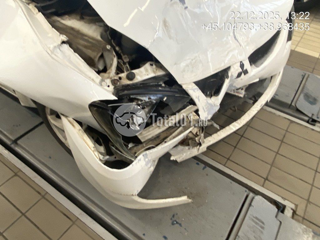 Фото Mitsubishi Lancer Cedia 16