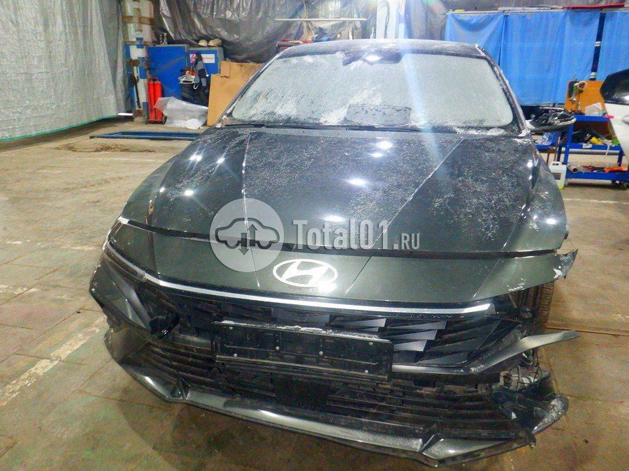 Фото Hyundai Elantra 4