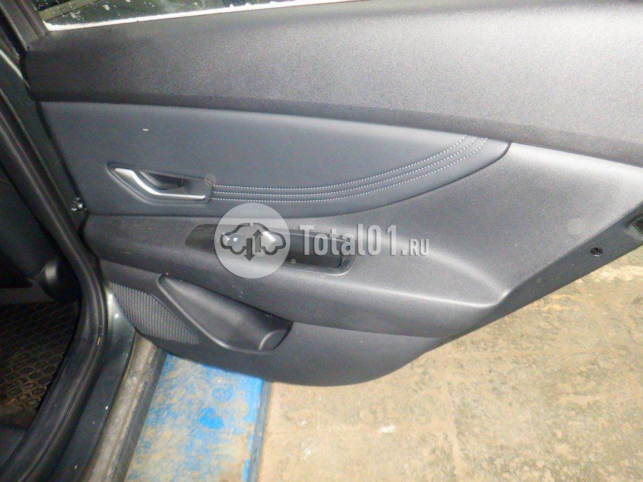 Фото Hyundai Elantra 36