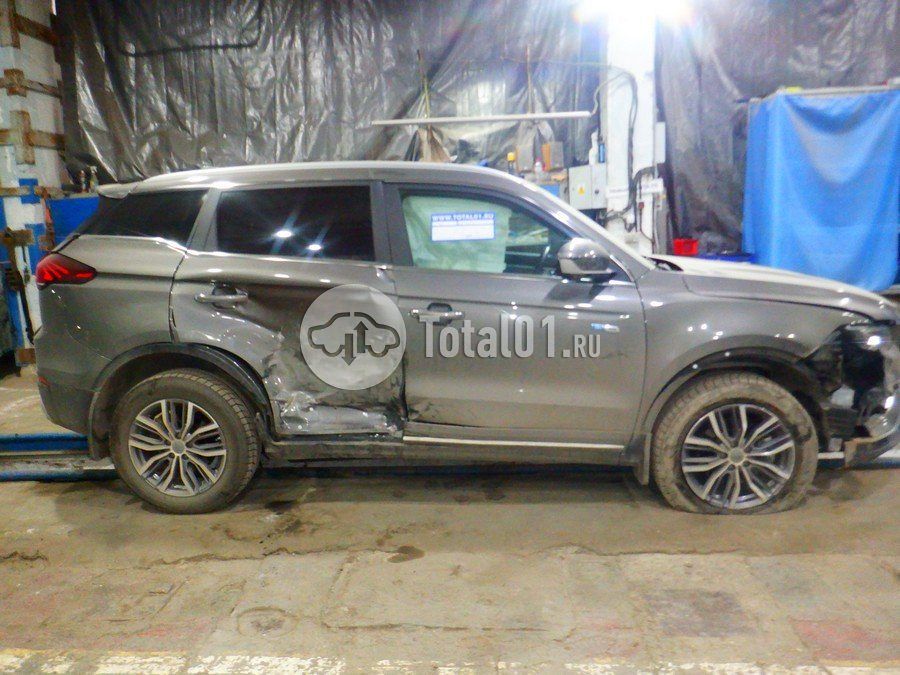 Фото Geely Atlas Pro 10