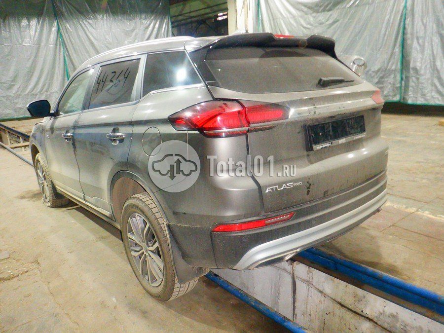 Фото Geely Atlas Pro 16