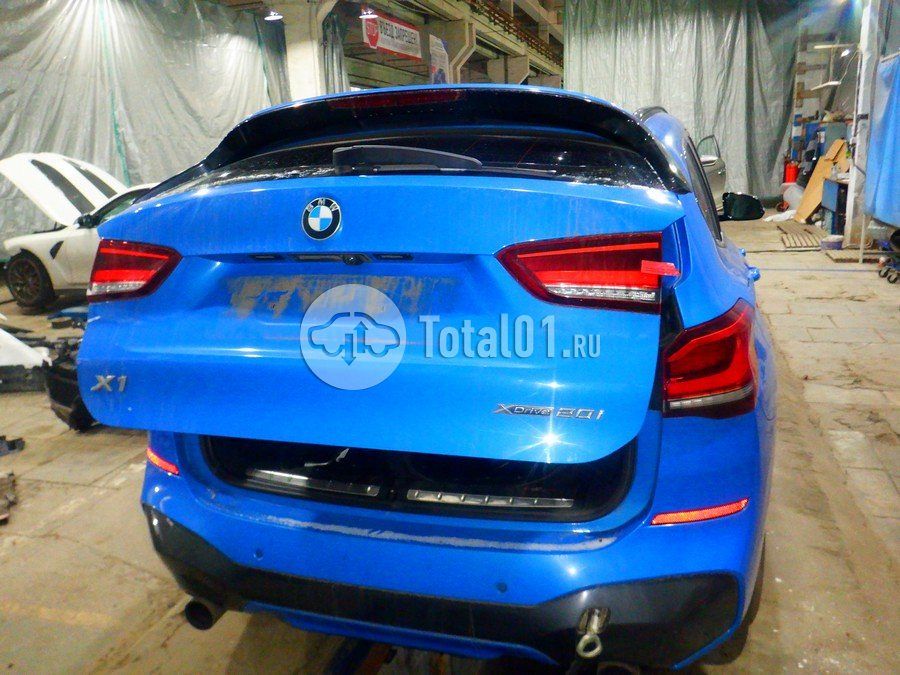 Фото BMW X1 12