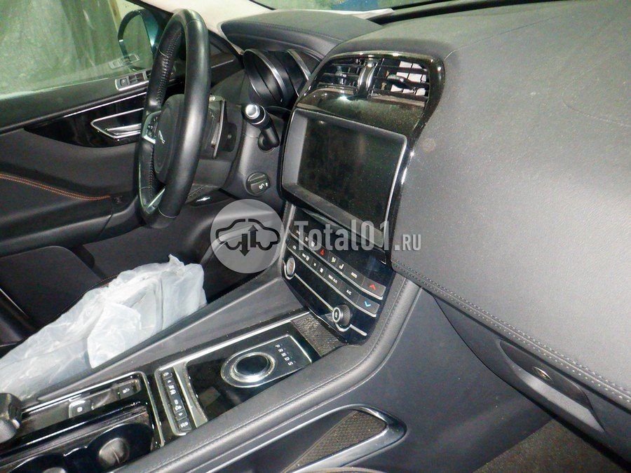 Фото Jaguar F-Pace 30