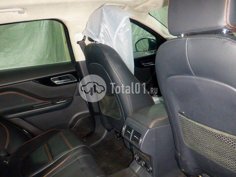 Фото Jaguar F-Pace 44