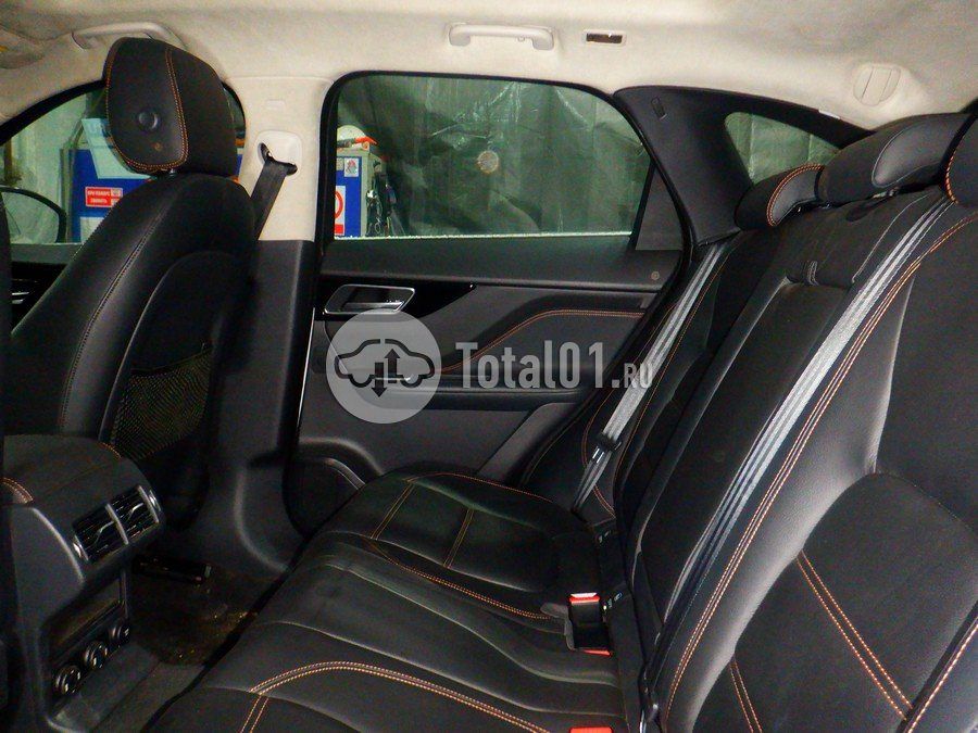 Фото Jaguar F-Pace 60