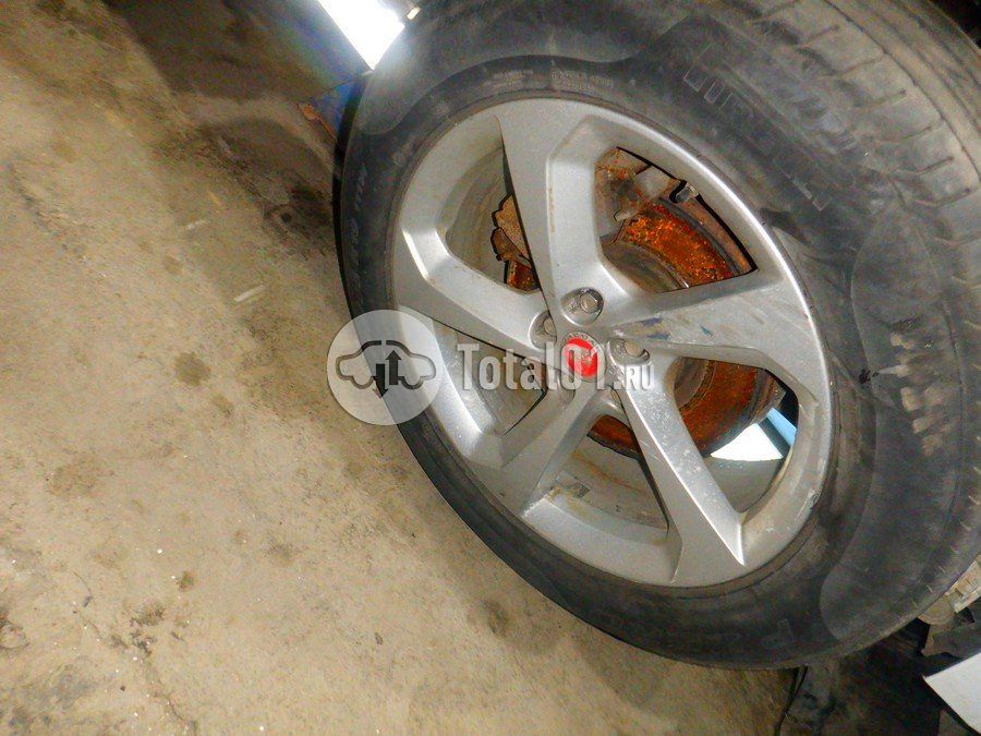 Фото Jaguar F-Pace 98