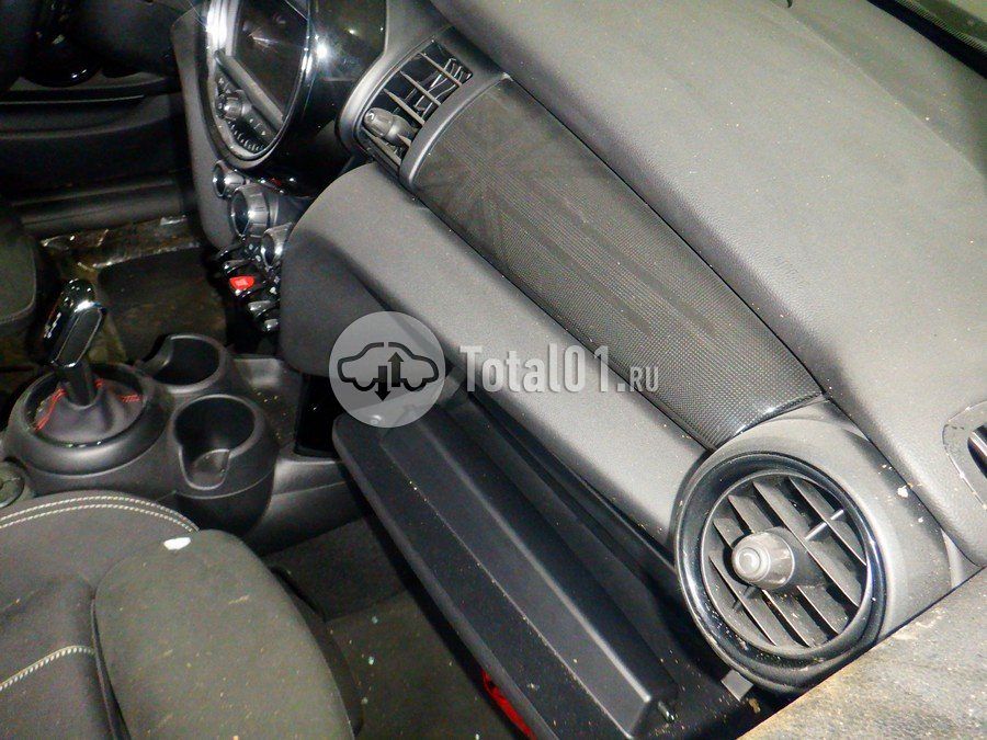 Фото MINI John Cooper Works 28