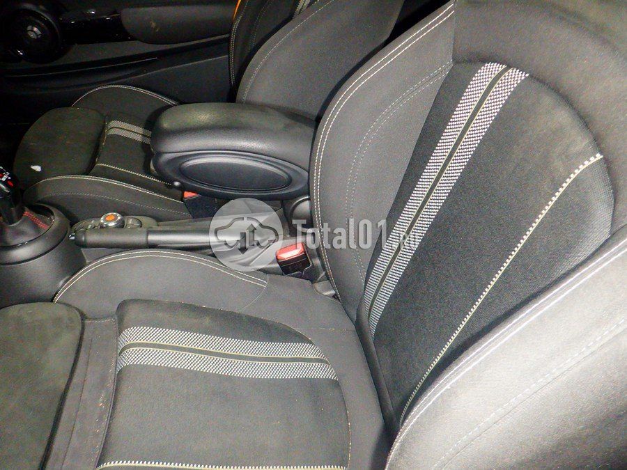 Фото MINI John Cooper Works 64