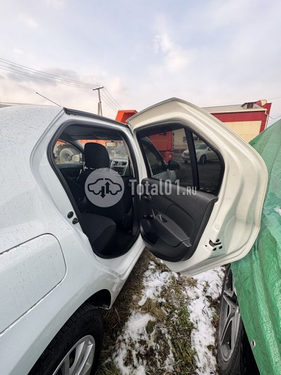 Фото Renault Logan 14