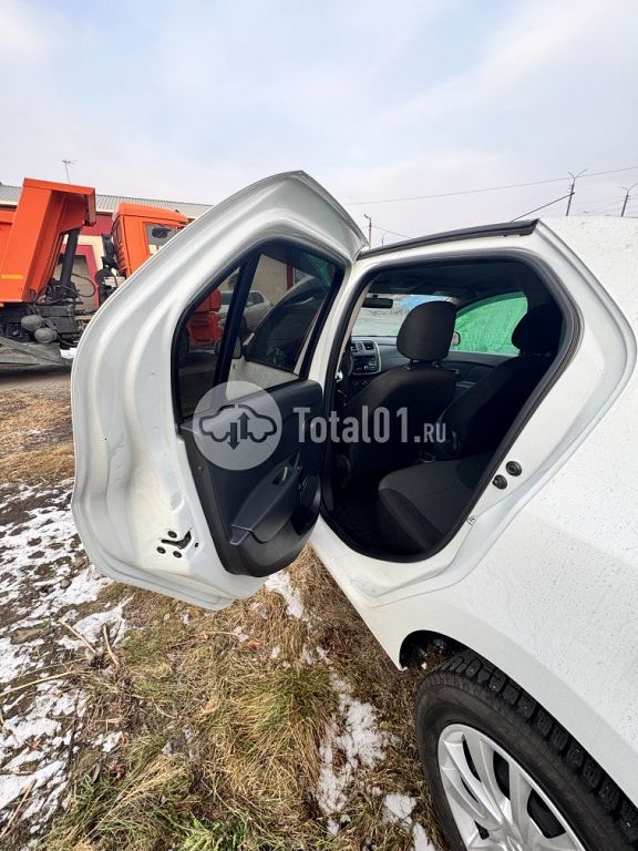 Фото Renault Logan 16