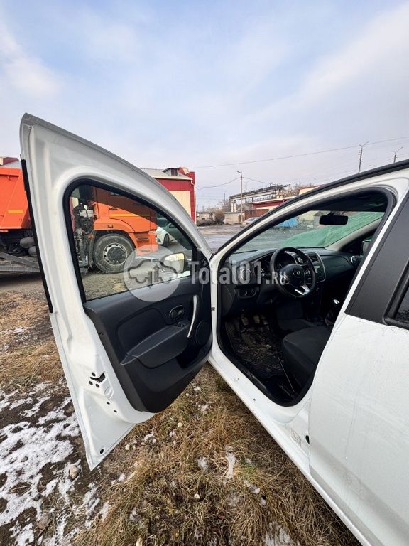 Фото Renault Logan 20