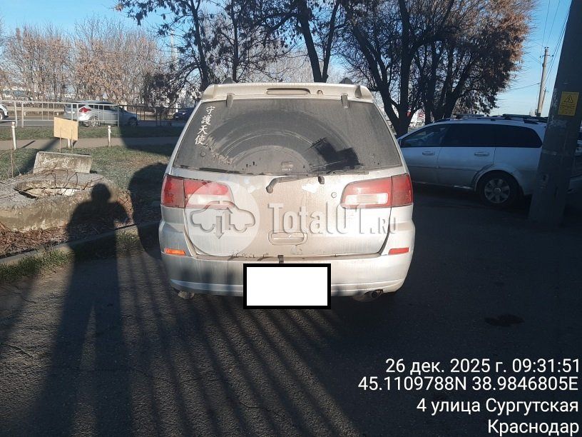 Фото Nissan Liberty 2