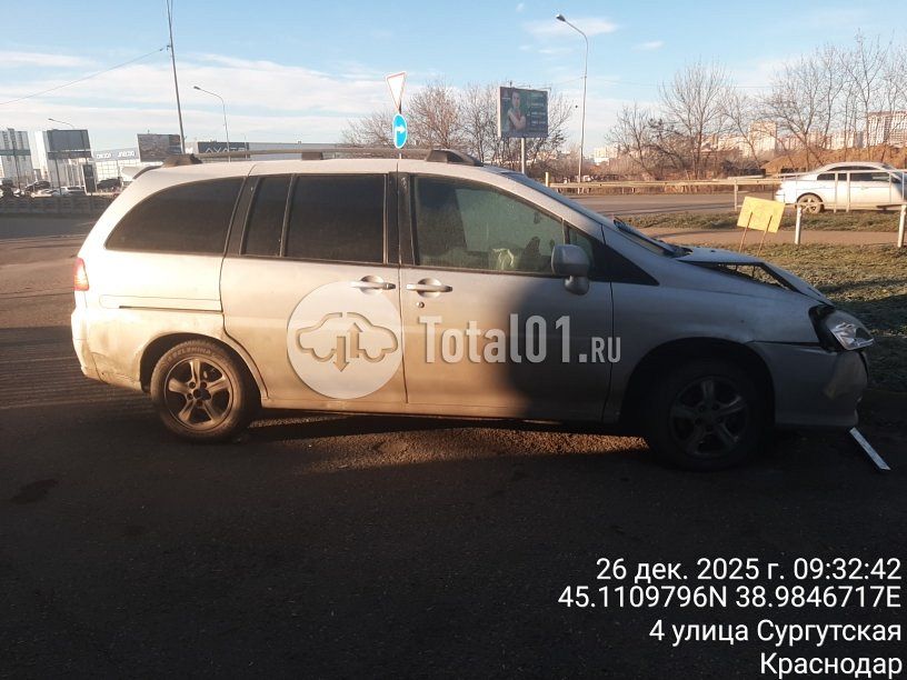 Фото Nissan Liberty 14