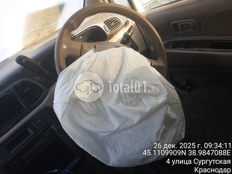 Фото Nissan Liberty 20