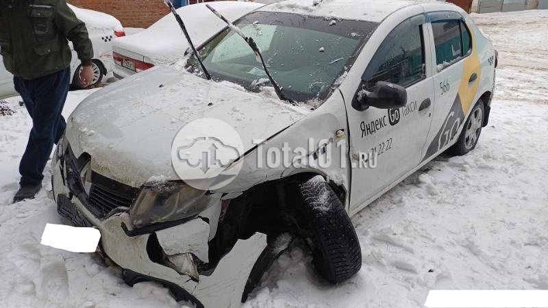 Фото Renault Logan 4