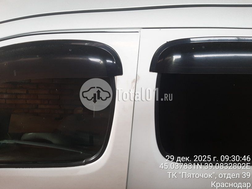 Фото Toyota Funcargo 32