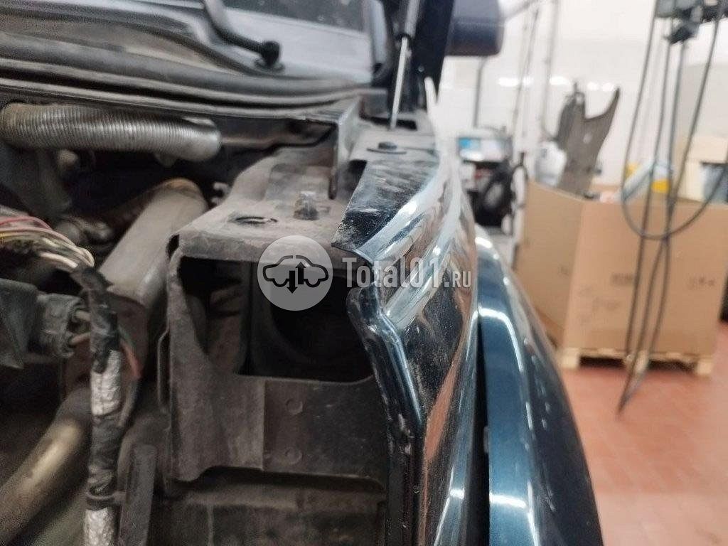 Фото Land Rover Discovery 242