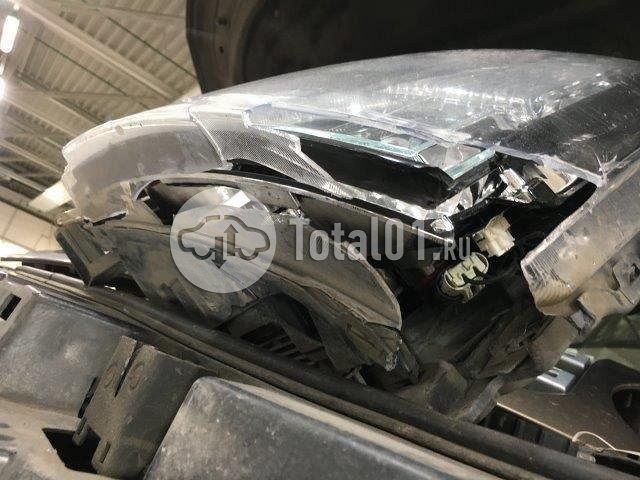 Фото Land Rover Discovery 140