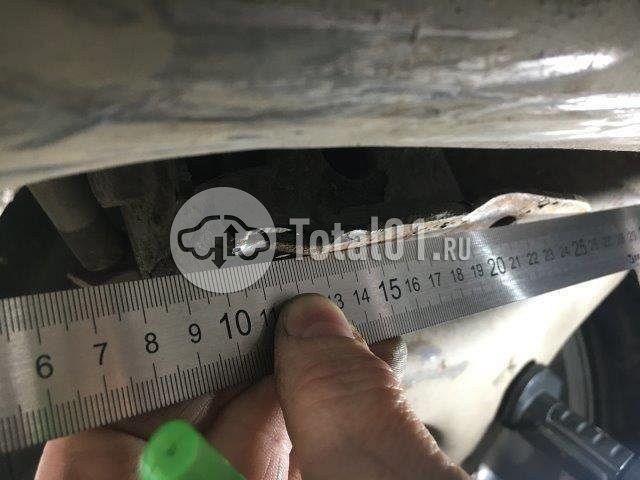 Фото Land Rover Discovery 560