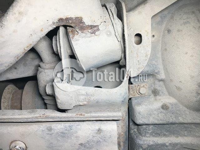 Фото Land Rover Discovery 610