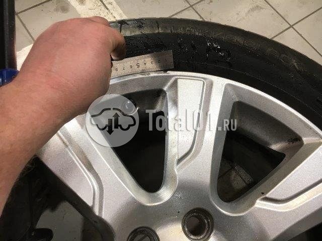 Фото Land Rover Discovery 820