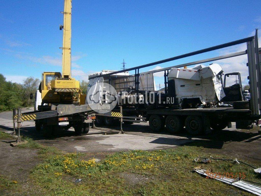 Фото Sitrak C7H 18