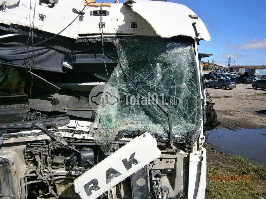 Фото Sitrak C7H 40