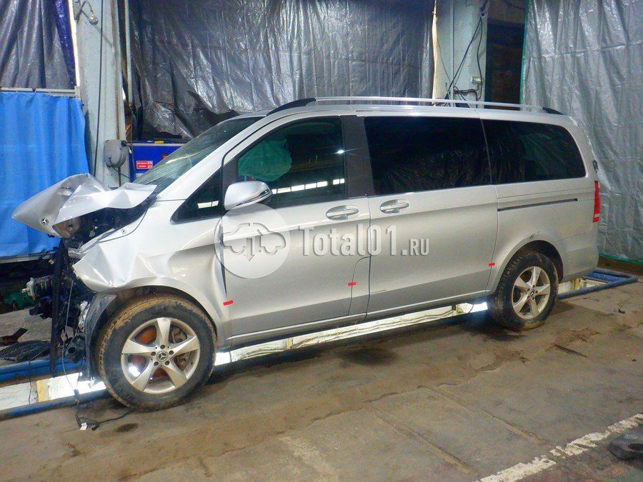 Фото Mercedes-Benz V-класс 10