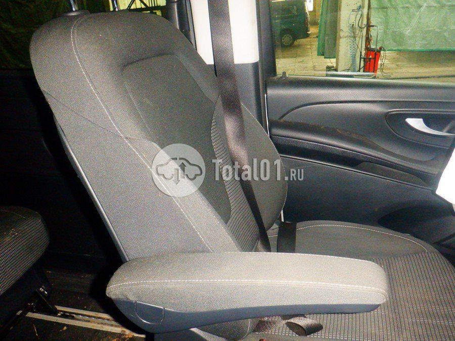 Фото Mercedes-Benz V-класс 50