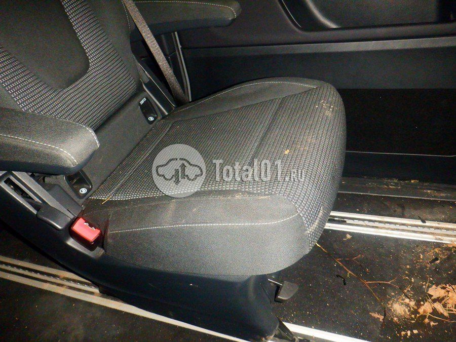 Фото Mercedes-Benz V-класс 70